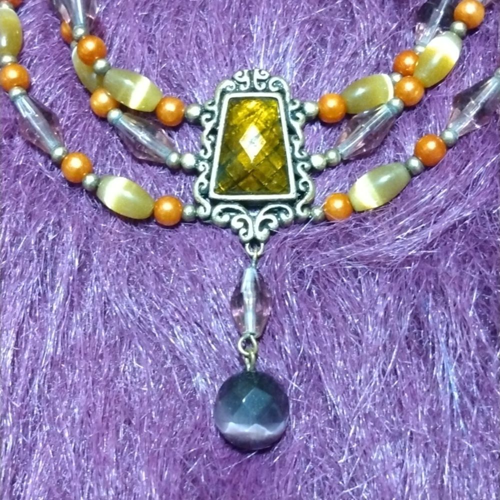 Woman's Fashion Necklace - Picture 10 of 10